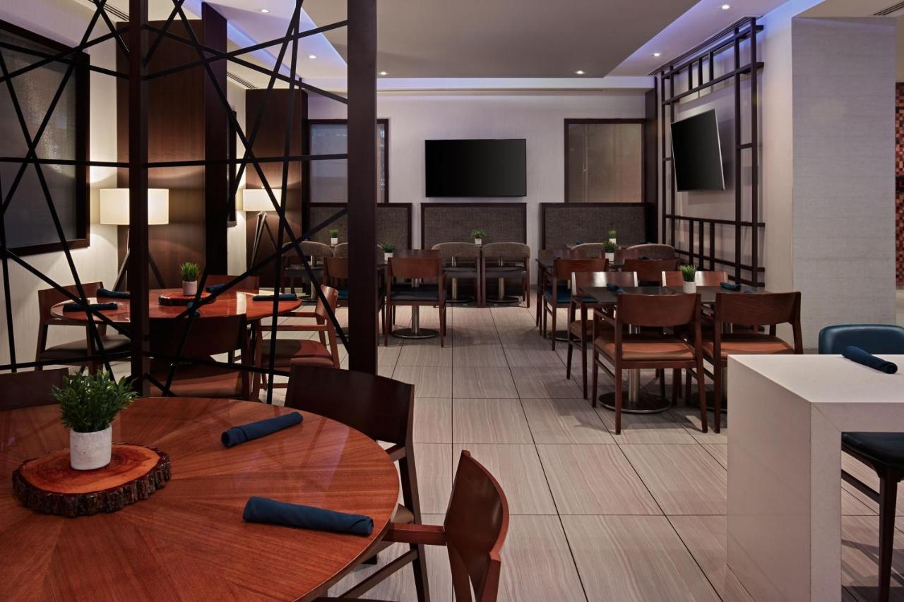 Toronto Airport Marriott Hotel Exterior foto